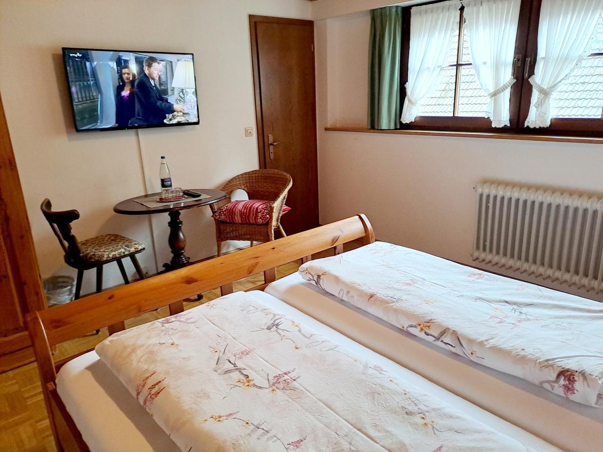 Pension Schlossbergblick Симонсвалд Екстериор снимка