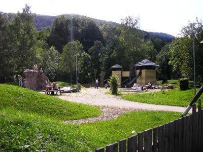 Pension Schlossbergblick Симонсвалд Екстериор снимка