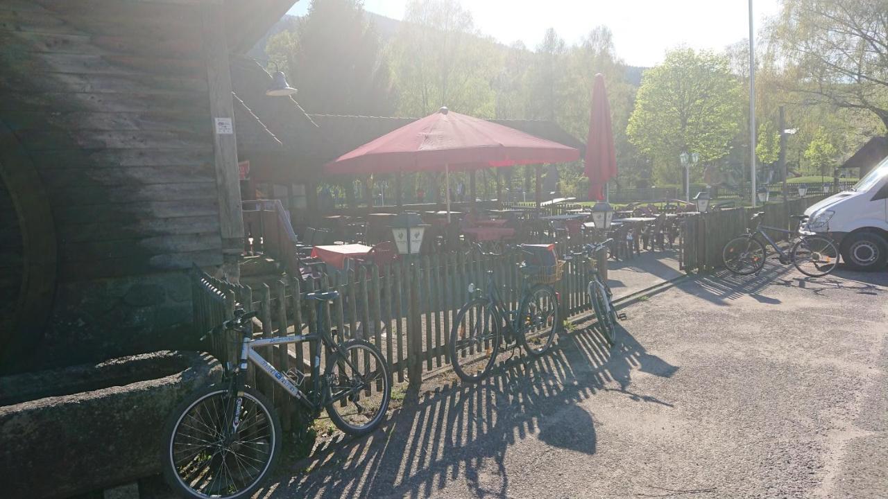 Pension Schlossbergblick Симонсвалд Екстериор снимка